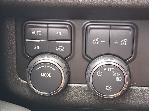 Certified 2024 Chevrolet Tahoe RST w/ Luxury Package AWD/4WD image 24