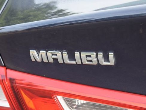 Certified 2018 Chevrolet Malibu LT FWD image 17