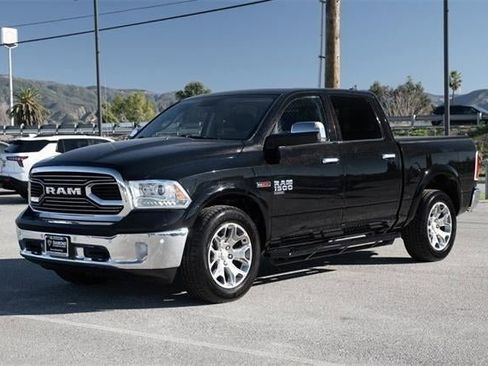 Used 2019 RAM 1500 Laramie w/ Convenience Group image 17