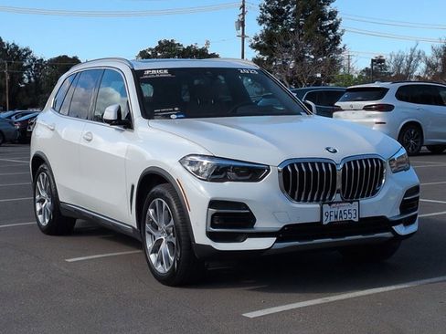 Certified 2023 BMW X5 sDrive40i w/ Climate Comfort Package image 3