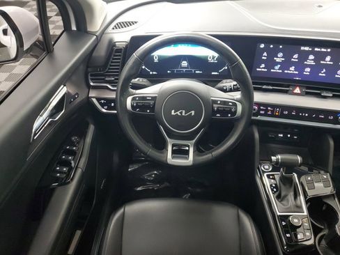Used 2024 Kia Sportage SX image 10