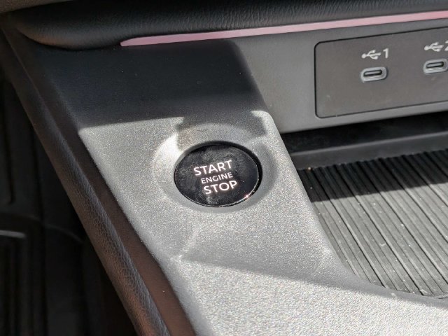 Used 2026 Nissan Sentra SR w/ Floor Mat Package FWD image 27