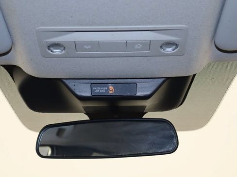 Used 2025 Nissan Kicks SV FWD image 22