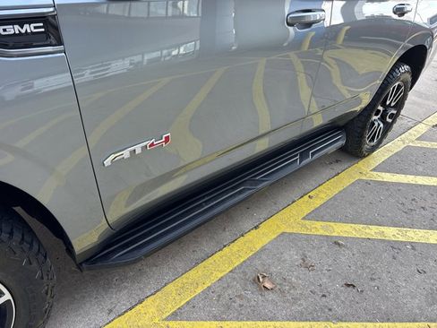 Used 2023 GMC Yukon AT4 image 17