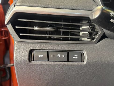 Used 2022 Nissan Altima 2.0 SR FWD image 10