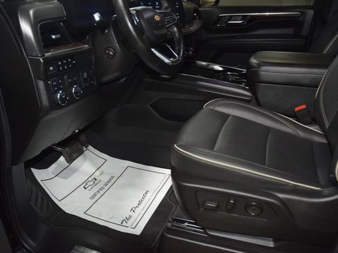 Used 2025 Chevrolet Tahoe Premier AWD/4WD image 39