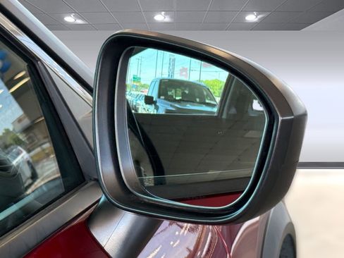 Used 2022 Nissan Rogue S FWD image 32