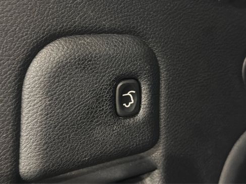 Used 2021 Jeep Grand Cherokee Limited AWD/4WD image 48