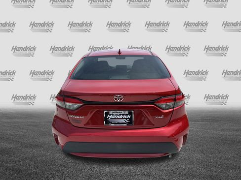 Certified 2021 Toyota Corolla XLE image 9
