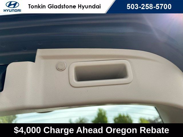 Used 2025 Nissan Leaf S FWD image 17