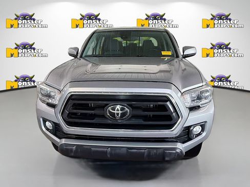 Used 2021 Toyota Tacoma TRD Sport AWD/4WD image 2