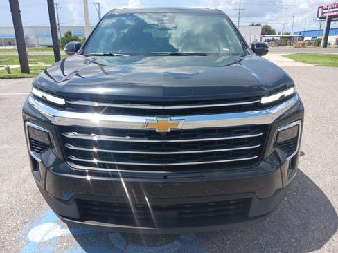 Used 2026 Chevrolet Traverse LT FWD image 8