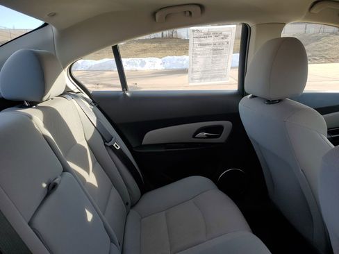 Used 2012 Chevrolet Cruze LT image 30