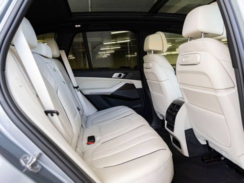 Certified 2024 BMW X5 sDrive40i w/ Premium Package RWD image 25