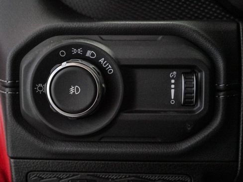 Used 2024 Jeep Wrangler Unlimited Rubicon image 29