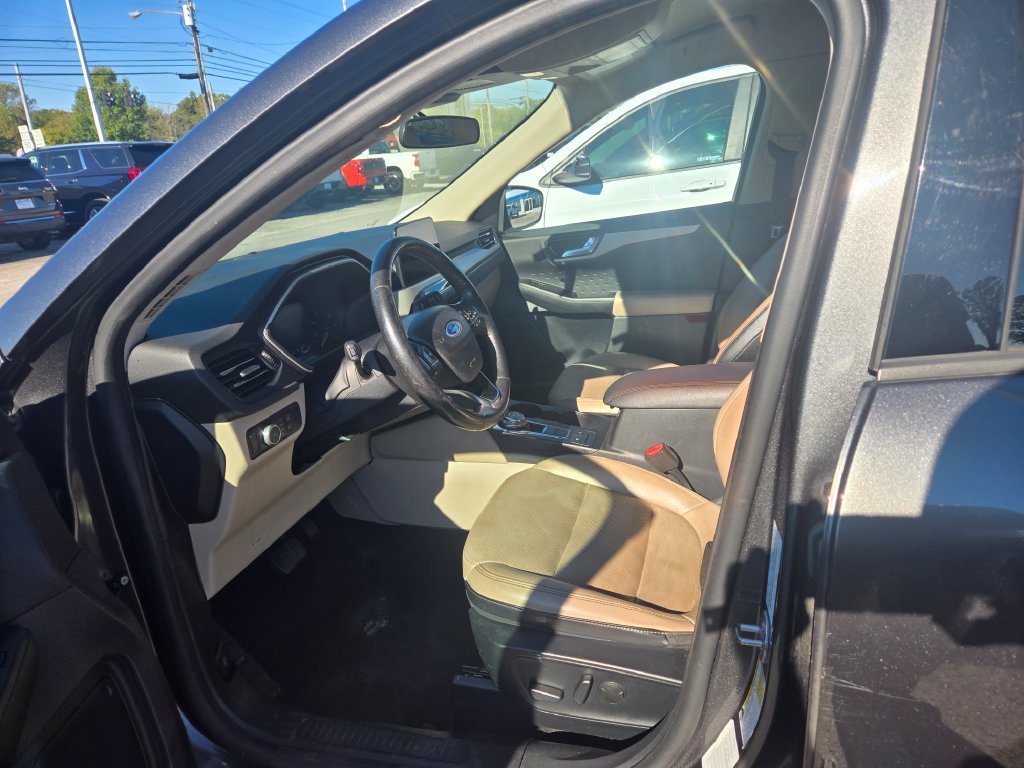 Used 2020 Ford Escape SEL FWD image 6