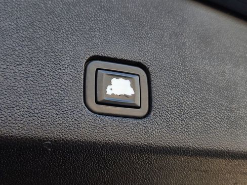 Used 2021 Cadillac XT6 Sport w/ LPO, ONYX Package image 34