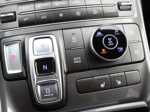 Used 2022 Hyundai Santa Fe SEL w/ Convenience + Premium Package AWD/4WD image 9