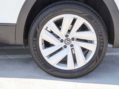 Used 2022 Volkswagen Atlas Cross Sport SE image 10