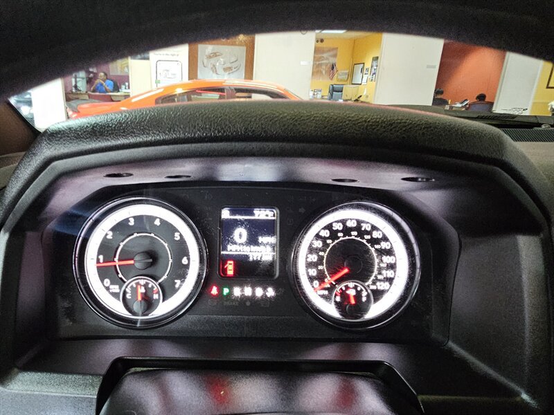 Used 2024 RAM 1500 Warlock AWD/4WD image 13