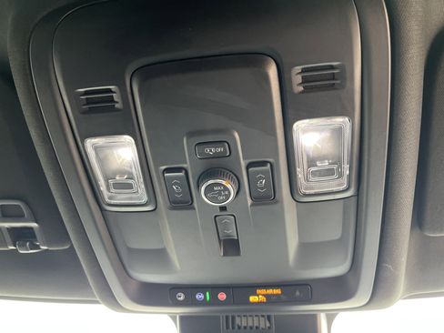 Used 2025 GMC Yukon Denali image 21