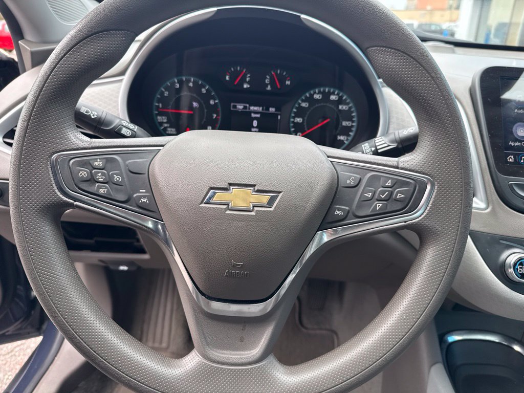 Used 2025 Chevrolet Malibu LT FWD image 23