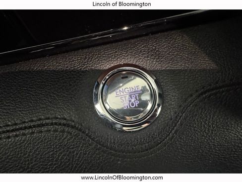 Used 2019 Lincoln Navigator Select AWD/4WD image 57