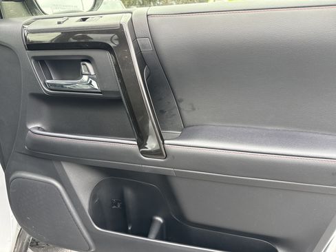 Used 2024 Toyota 4Runner TRD Off-Road Premium image 16