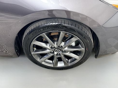 Used 2018 MAZDA MAZDA3 Touring image 32