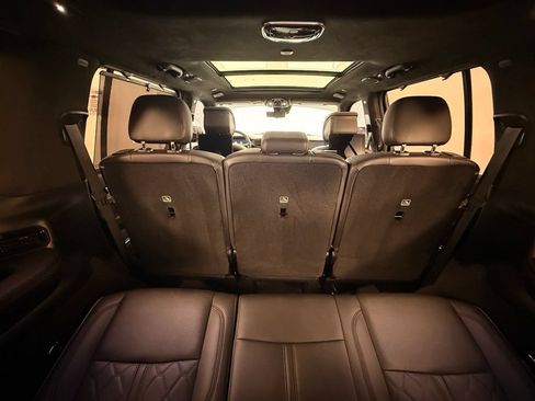 Used 2022 Jeep Grand Wagoneer Series III w/ Rear Seat Video Group 1 AWD/4WD image 21