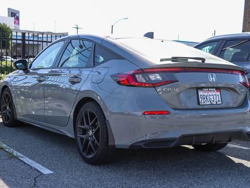 Used 2025 Honda Civic Sport image 6