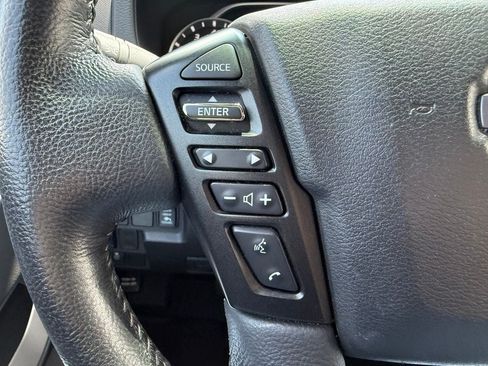 Used 2022 Nissan Frontier SV RWD image 13