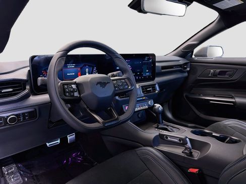 Used 2025 Ford Mustang Dark Horse RWD image 7