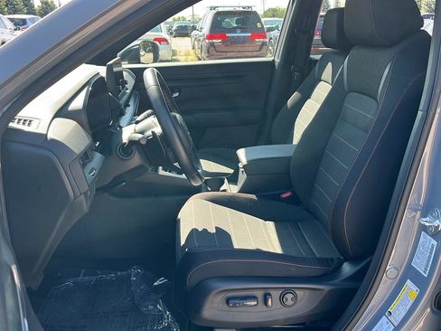 Used 2025 Honda CR-V Sport image 2
