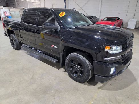 Used 2018 Chevrolet Silverado 1500 LTZ Z71 w/ LTZ Plus Package AWD/4WD image 20