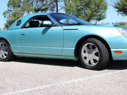 Used 2002 Ford Thunderbird RWD image 18