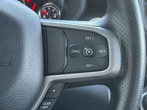 Used 2024 RAM 2500 Tradesman w/ Chrome Appearance Group image 27