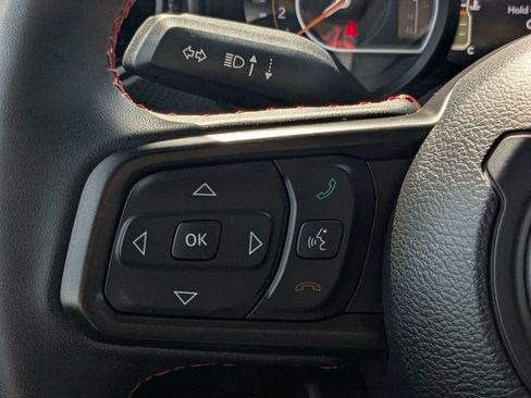 Used 2024 Jeep Gladiator Rubicon AWD/4WD image 23