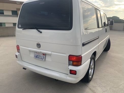 Used 2002 Volkswagen Eurovan MV FWD image 10