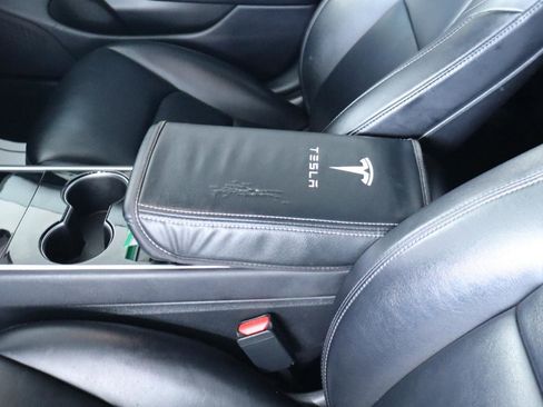 Used 2019 Tesla Model 3 Long Range RWD image 17