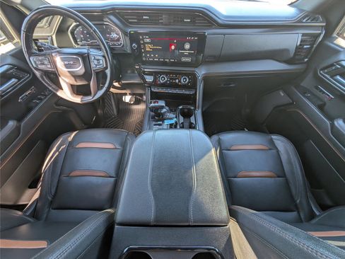 Used 2023 GMC Sierra 1500 AT4 w/ AT4 Premium Package AWD/4WD image 37