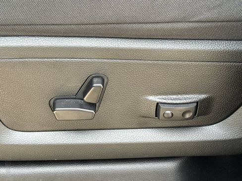 Used 2026 RAM 2500 Big Horn AWD/4WD image 21