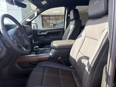 New 2026 Chevrolet Silverado 1500 High Country w/ Midnight Edition AWD/4WD image 21
