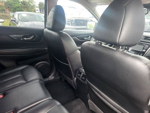 Used 2017 Nissan Rogue SL AWD/4WD image 84