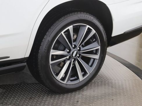 Used 2025 Cadillac Escalade Sport w/ Touring Package image 14