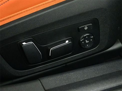 Used 2025 BMW M3 Competition w/ Executive Package image 41