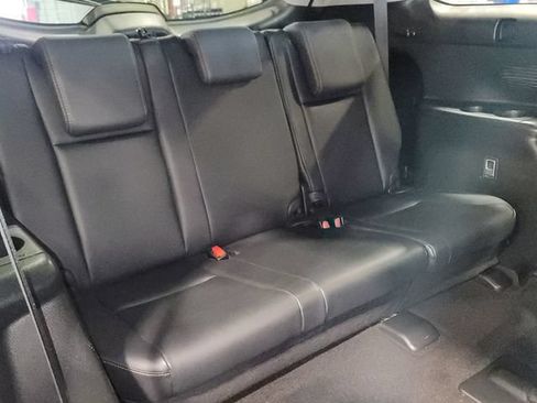 Used 2016 Toyota Highlander XLE AWD/4WD image 28