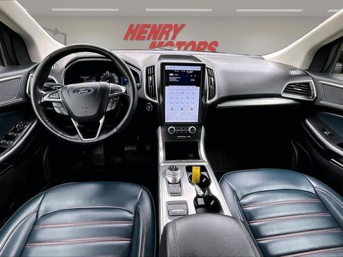 Used 2024 Ford Edge SEL w/ Sport Appearance Package AWD/4WD image 7
