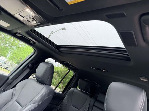 Used 2024 Lexus LX 600 4WD w/ Appearance Package image 21