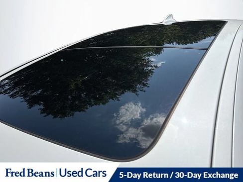 Used 2017 BMW 750i xDrive AWD/4WD image 30